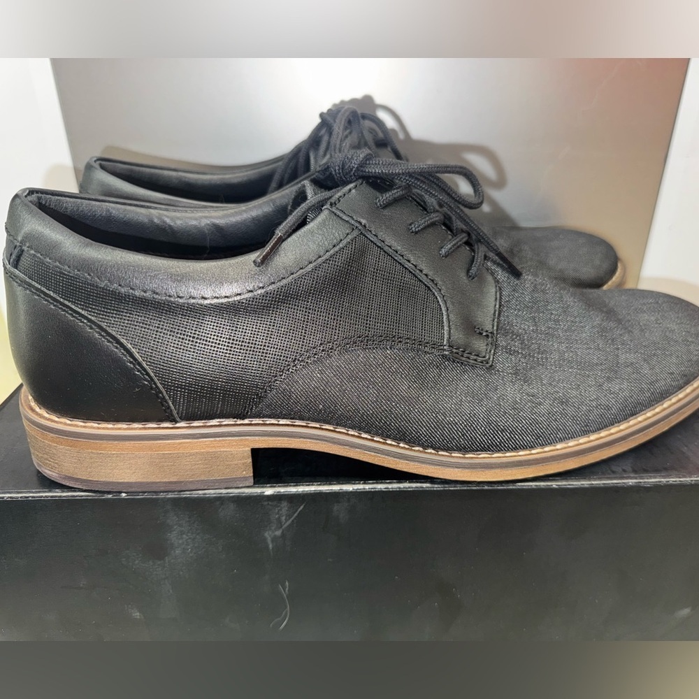 Classic Black Men's Oxford Shoes - Picture 4 of 7